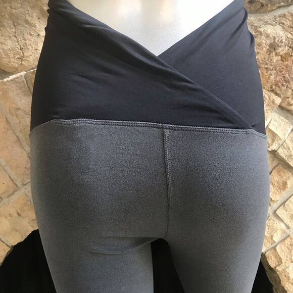 Isabel Maternity Leggings Gray Black Women’s Size M - Picture 6 of 7